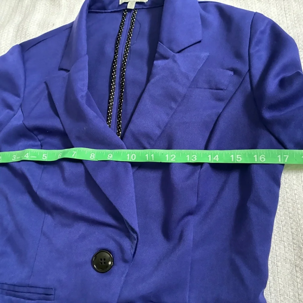 Royal blue women's blazer w/Cute bow detail in back 3/4 ruched sleeves. Med EUC